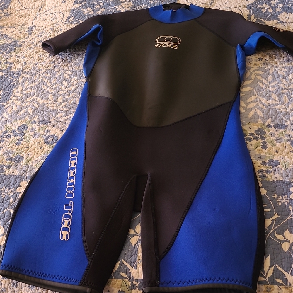 Mens Blue and Black Wetsuit